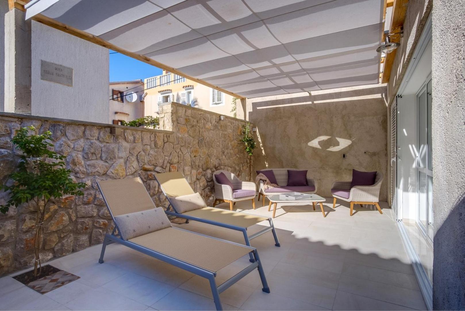 Elegant Apartment Iris Mali Losinj Exterior photo