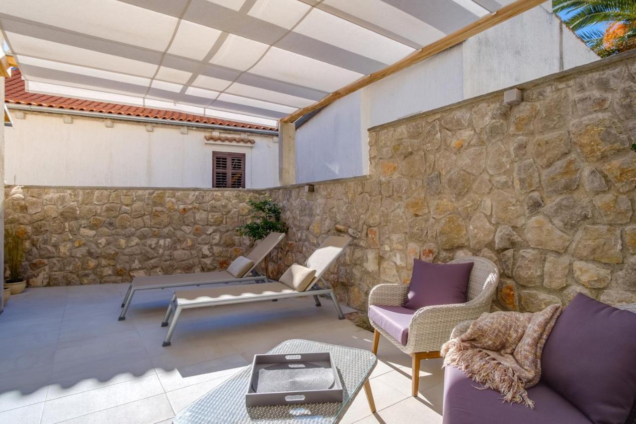 Elegant Apartment Iris Mali Losinj Exterior photo