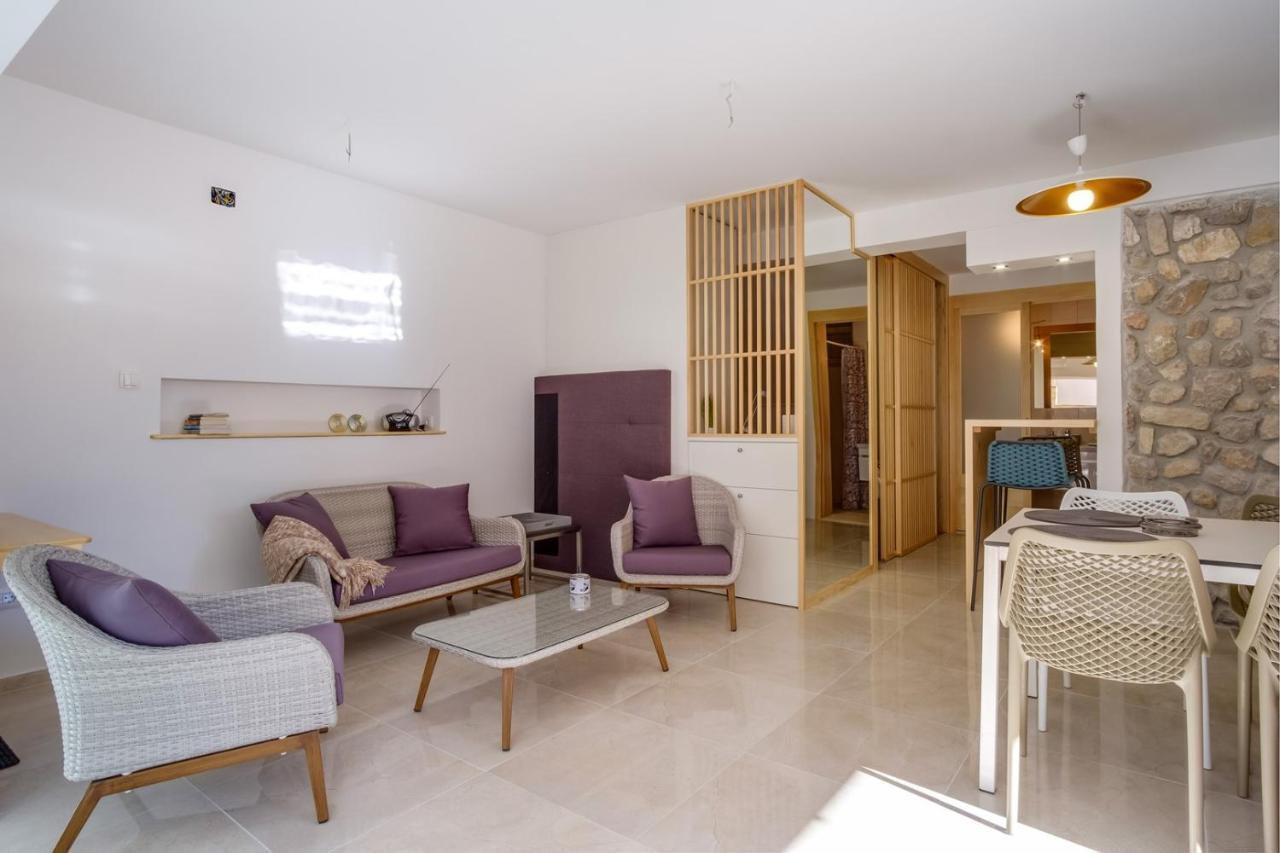 Elegant Apartment Iris Mali Losinj Exterior photo